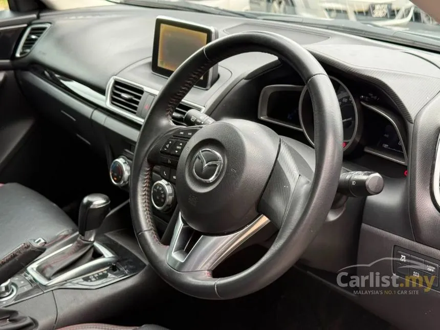 2015 Mazda 3 SKYACTIV-G Hatchback