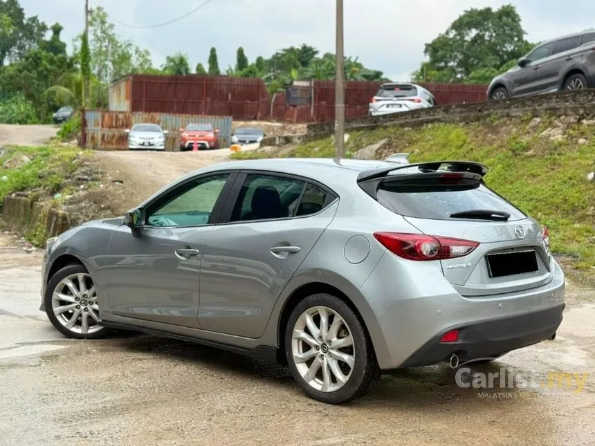 2015 Mazda 3 SKYACTIV-G Hatchback