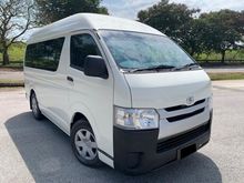 2017 Toyota Hiace 2.5 Window Van ENHANCE SPEC TIPTOP