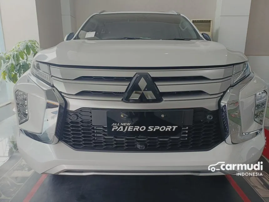 2022 Mitsubishi Pajero Sport Dakar SUV