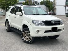 2010 Toyota Fortuner 2.7 V SUV FACELIFT LEATHER SEAT LIKE NEW CAR