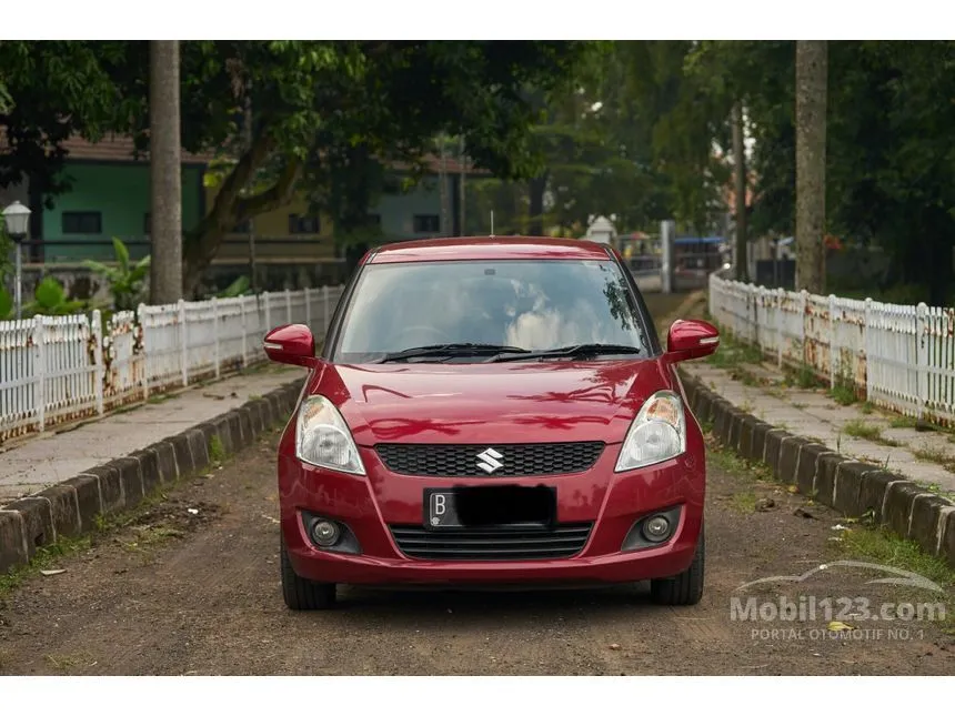 Jual Mobil Suzuki Swift 2014 GX 1.4 di Jawa Barat Manual Hatchback Marun Rp 115.000.000