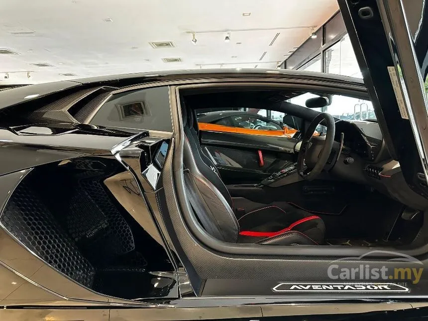 2019 Lamborghini Aventador SVJ Coupe