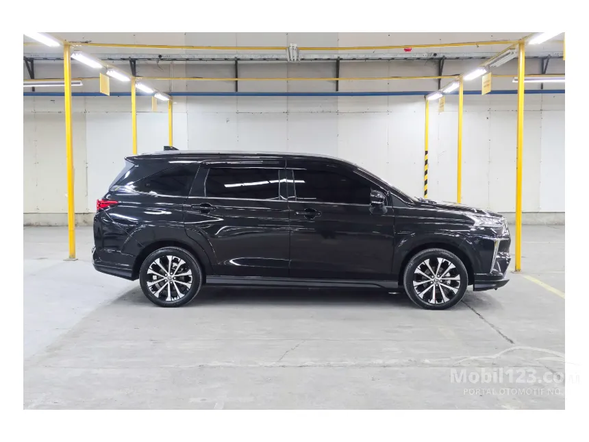 2025 Toyota Veloz Q (Premium Color) MPV