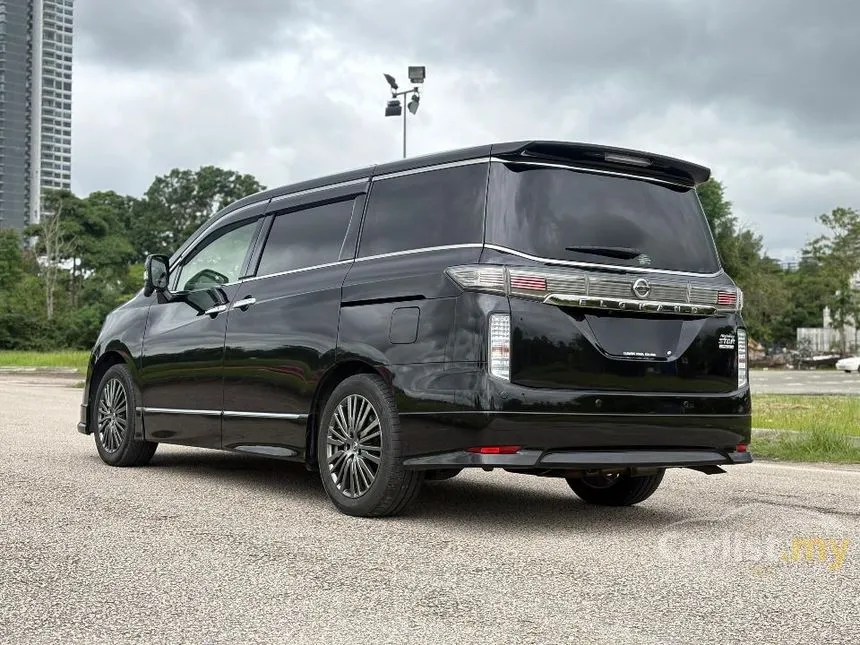 2020 Nissan Elgrand High-Way Star Urban Chrome MPV
