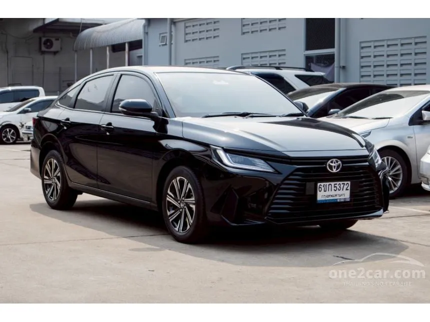 2024 Toyota Yaris Ativ Smart Sedan