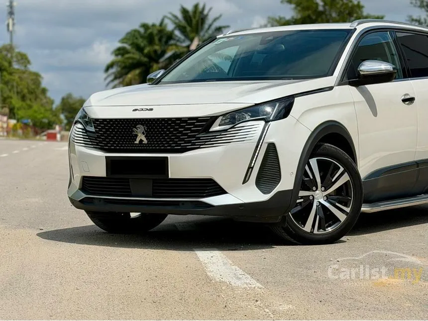 2022 Peugeot 5008 Allure SUV