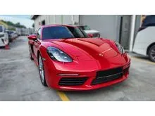 2018 Porsche 718 2.0 Cayman Coupe (A) LOW MILEAGE, SPORT CHRONO PACKAGE, BOSE SOUND SYSTEM, TWO TONE INTERIOR (BLACK AND RED)