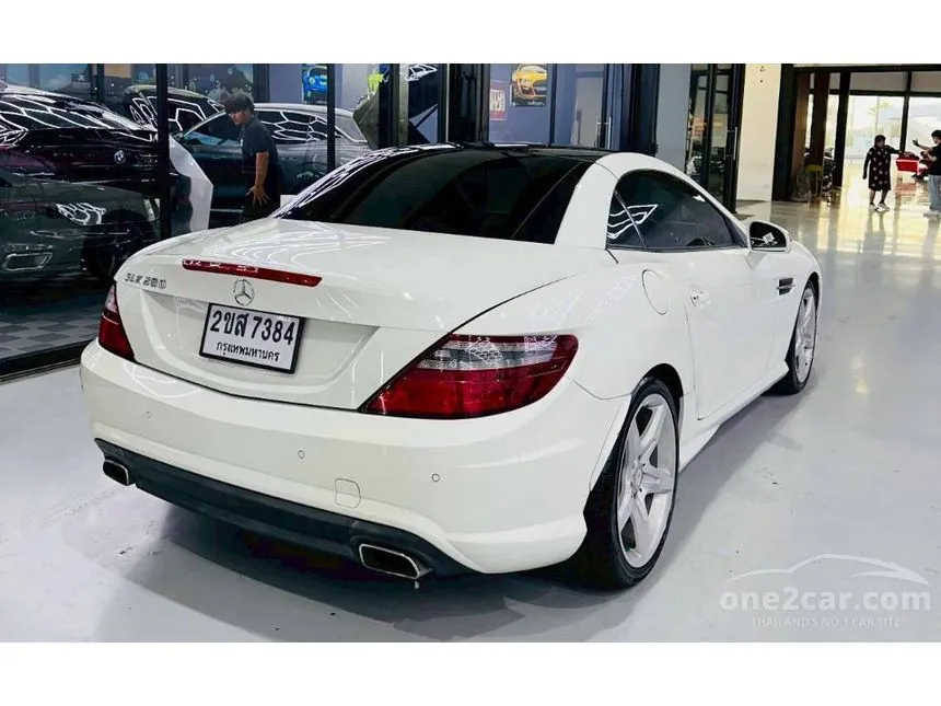 2012 Mercedes-Benz SLK200 AMG Sports BlueEFFICIENCY Convertible