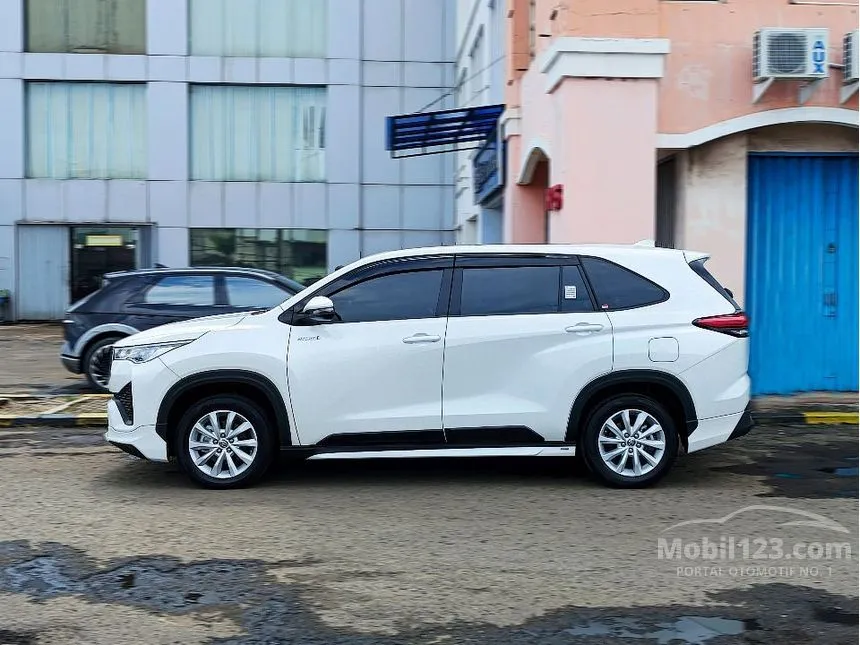2024 Toyota Kijang Innova Zenix V HV Modellista (Non Premium Color) MPV