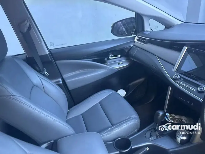 2016 Toyota Kijang Innova V MPV