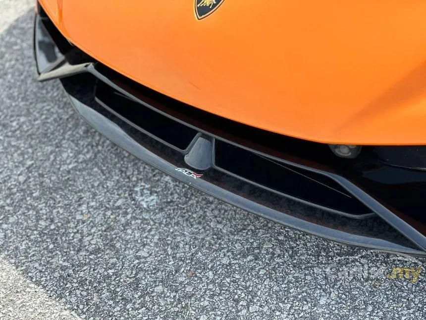 2019 Lamborghini Huracan Performante Coupe