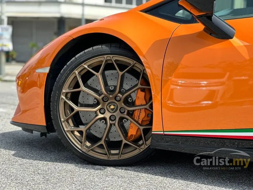 2019 Lamborghini Huracan Performante Coupe