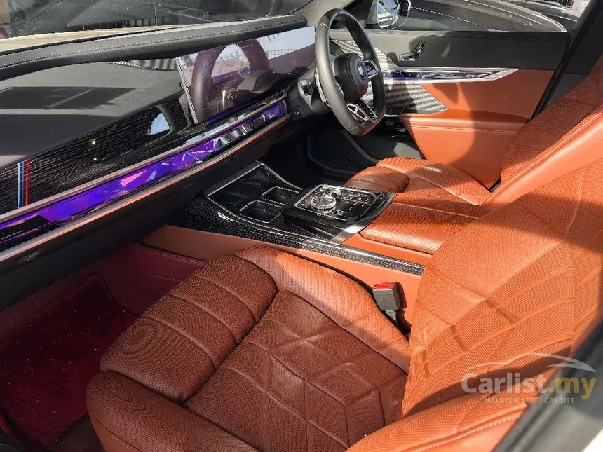 2023 BMW 750e xDrive M Sport Pure Excellence Sedan