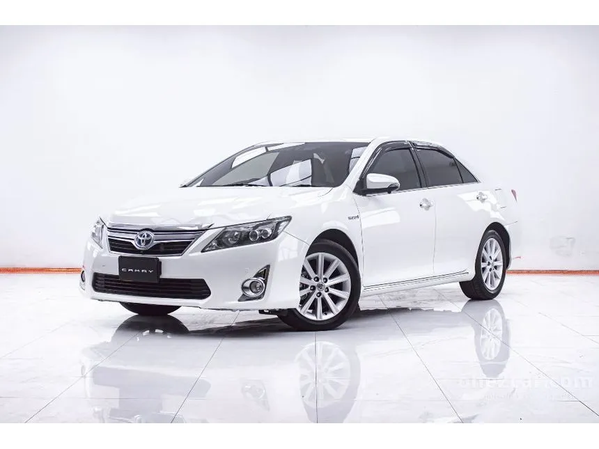 2013 Toyota CAMRY Hybrid Sedan