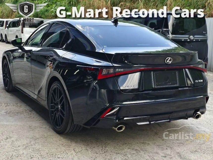 2022 Lexus IS 300 F Sport Sedan