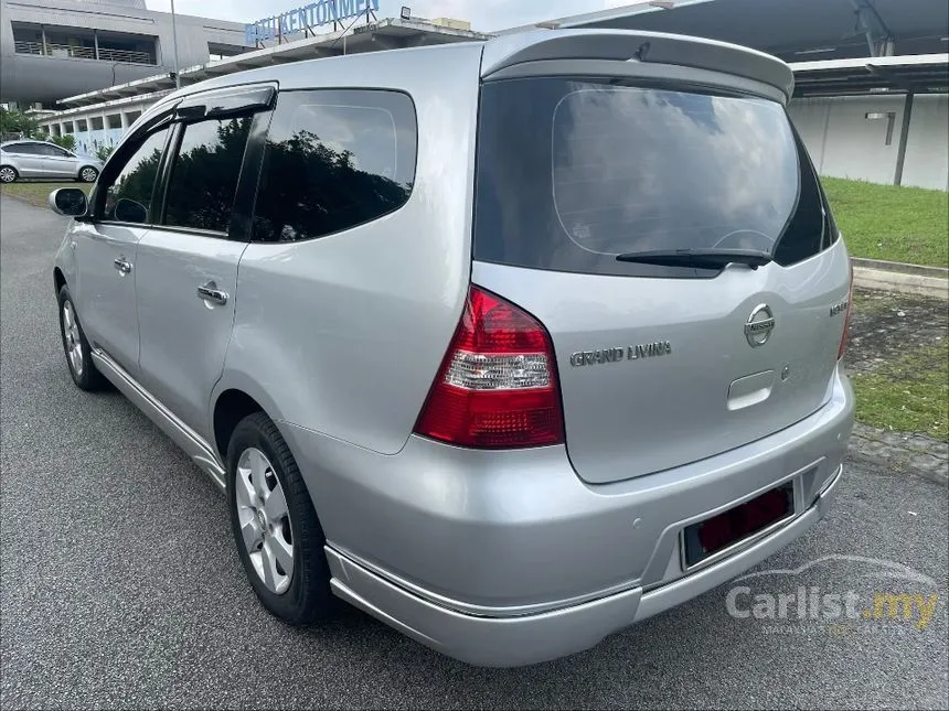 2010 Nissan Grand Livina Luxury MPV