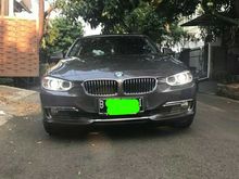 2013 BMW 320i 2.0 Luxury Sedan