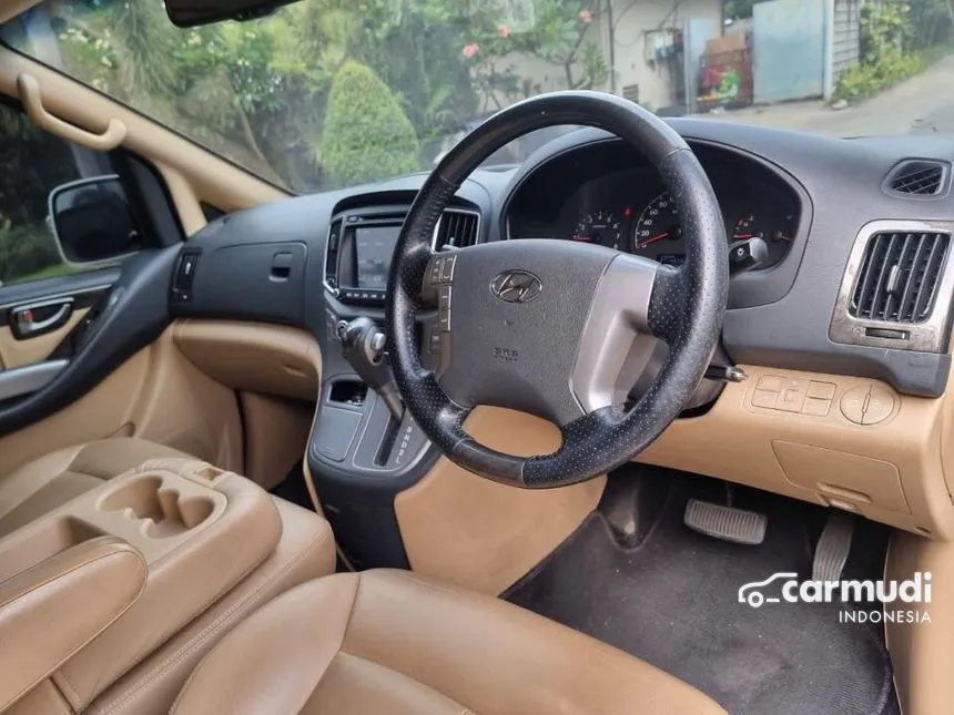 2017 Hyundai H-1 Limited Royale MPV