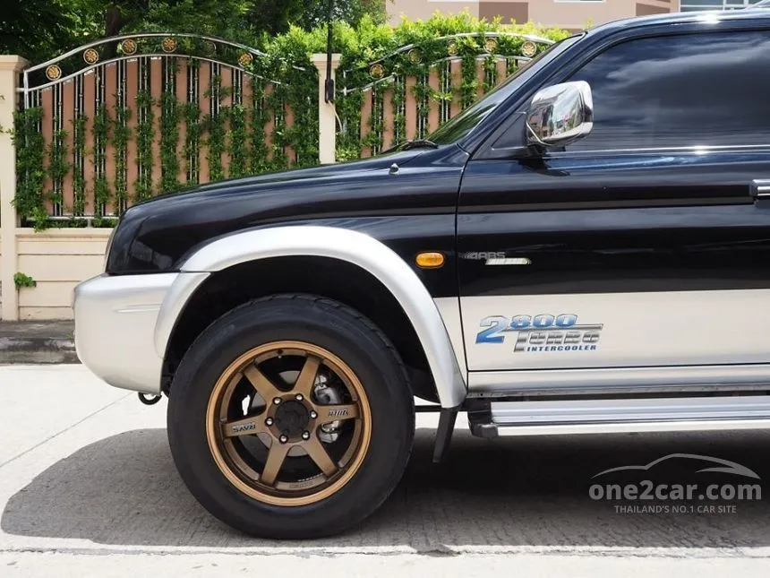 2002 Mitsubishi Strada G-Wagon GLS Wagon