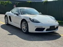 2022 Porsche 718 Cayman 2.0 PDK  Sport Exhaust  Apple CarPlay  Reverse Camera  Unreg
