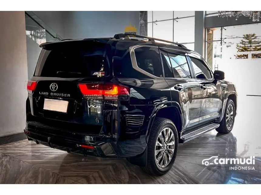 2023 Toyota Land Cruiser VX-R 70th Anniversary SUV