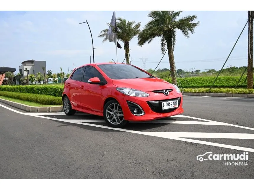 Jual Mobil Mazda 2 2013 R 1.5 di DKI Jakarta Automatic Hatchback Merah Rp 99.000.000