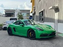2022 Porsche 718 4.0 Cayman GT4 Coupe