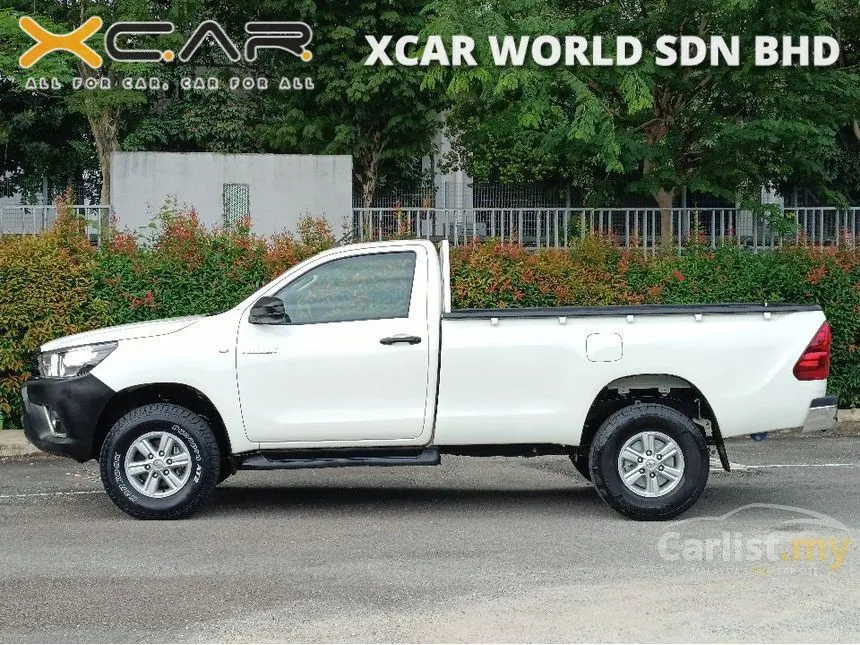 2022 Toyota Hilux Single Cab Pickup