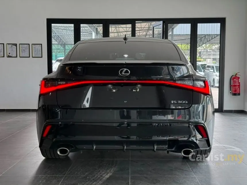 2022 Lexus IS 300 F Sport Sedan