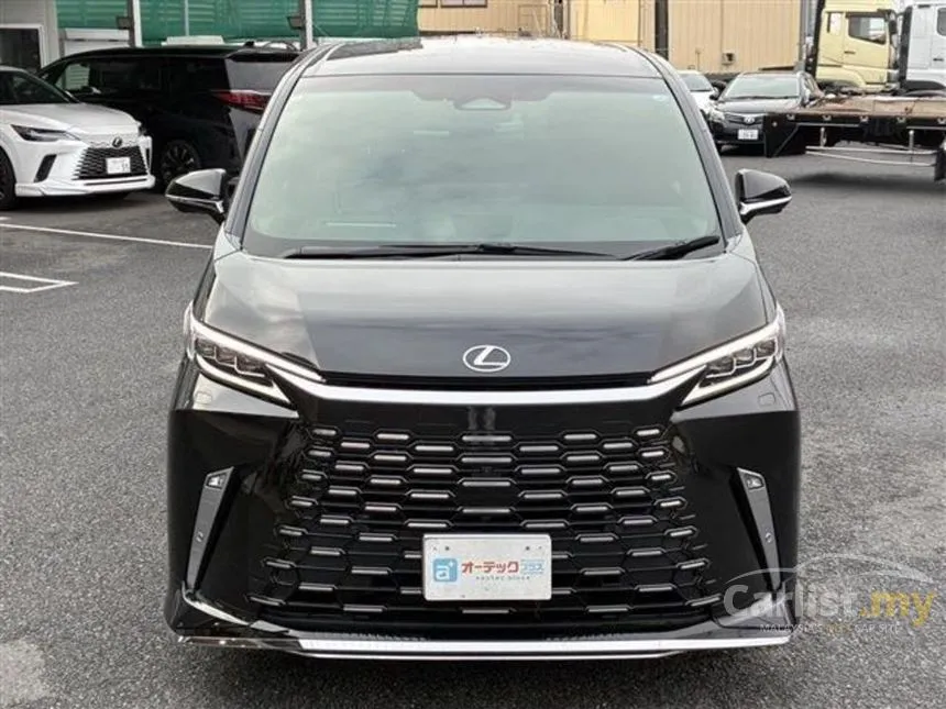 2024 Lexus LM 500h 4 Seater MPV