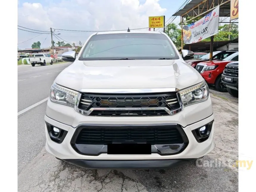 2017 Toyota Hilux G Dual Cab Pickup Truck