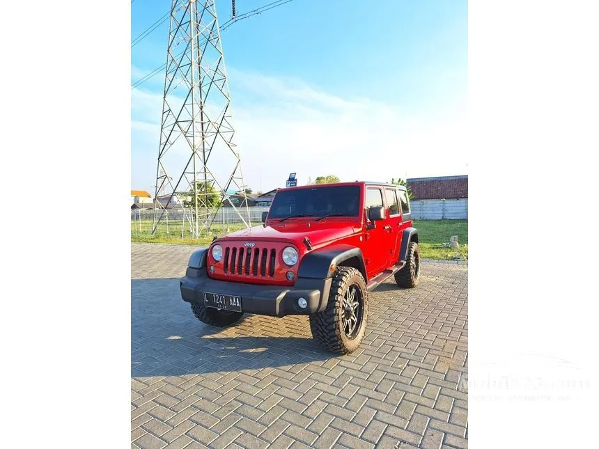Jual Mobil Jeep Wrangler 2014 Sport CRD Unlimited 2.8 di Jawa Timur Automatic SUV Merah Rp 950.000.000