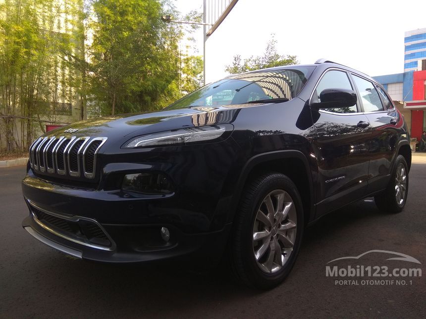 Jual Mobil  Jeep  Cherokee  2014 Limited  2 4 di DKI Jakarta 