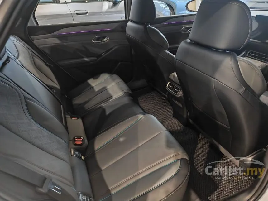 2025 BYD Seal 6 Premium Sedan