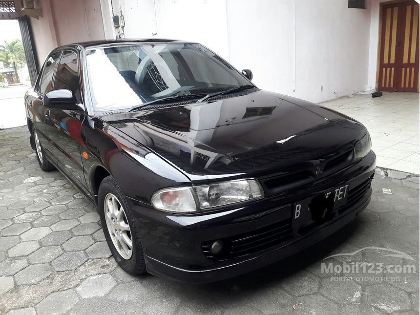 Harga Mobil Sedan Bekas Mitsubishi Lancer