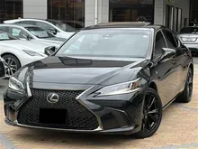 2022 UNREGISTER Lexus ES 300h 2.5 F Sport Sedan Orange Calipers, Panoramic View Monitor, 12.3-inch Navigation, Apple CarPlay (Incoming)