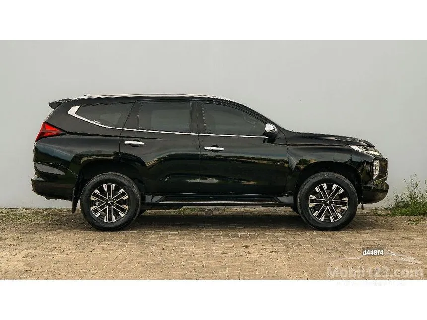2022 Mitsubishi Pajero Sport Dakar 4x2 SUV