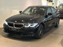 PROMO MENARIK HARGA TERBAIK 2020 BMW 320i 2.0 Sport Sedan