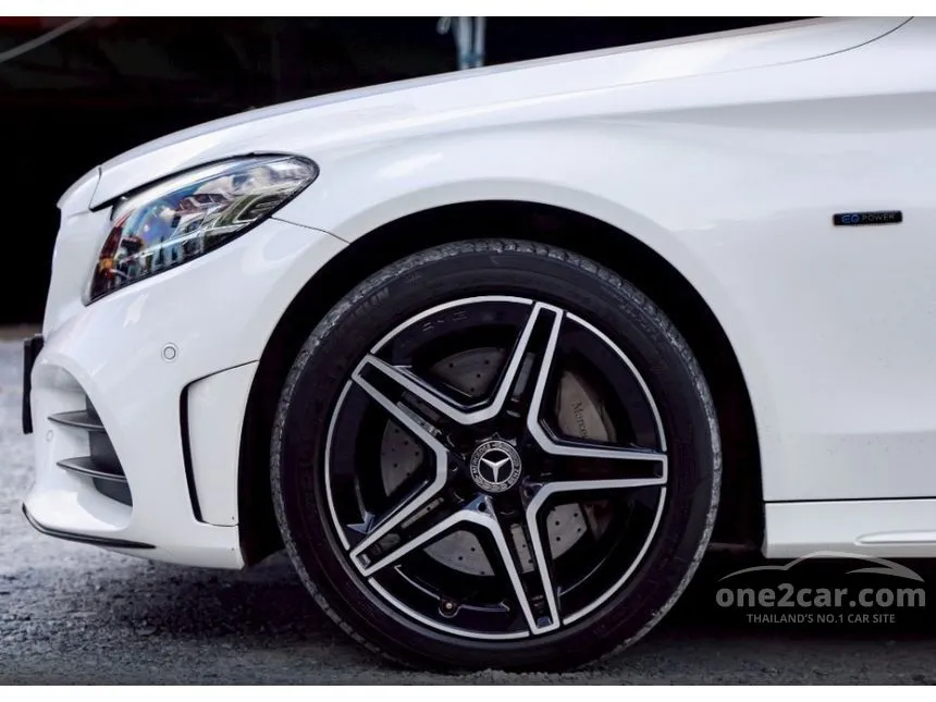 2022 Mercedes-Benz C300 e AMG Sport Sedan