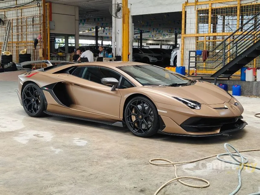 2020 Lamborghini Aventador SVJ Coupe