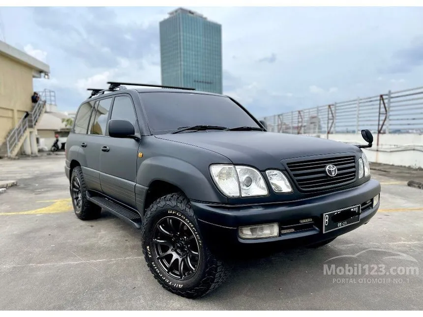 2001 Toyota Land Cruiser Cygnus V8 Wagon