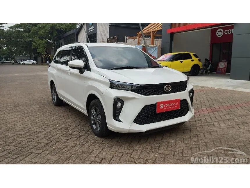 Jual Mobil Daihatsu Xenia 2023 R 1.3 di DKI Jakarta Automatic MPV Putih Rp 214.000.000