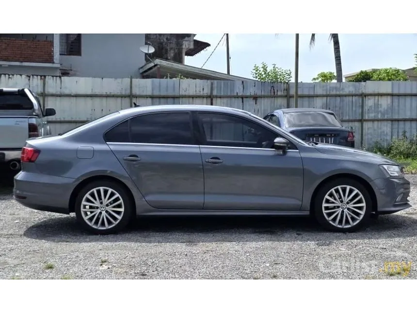 2018 Volkswagen Jetta TSI Highline Sedan