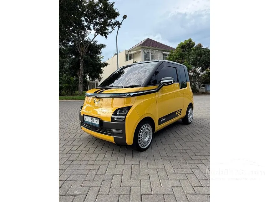 2022 Wuling Air EV Long Range + Charging Pile Hatchback