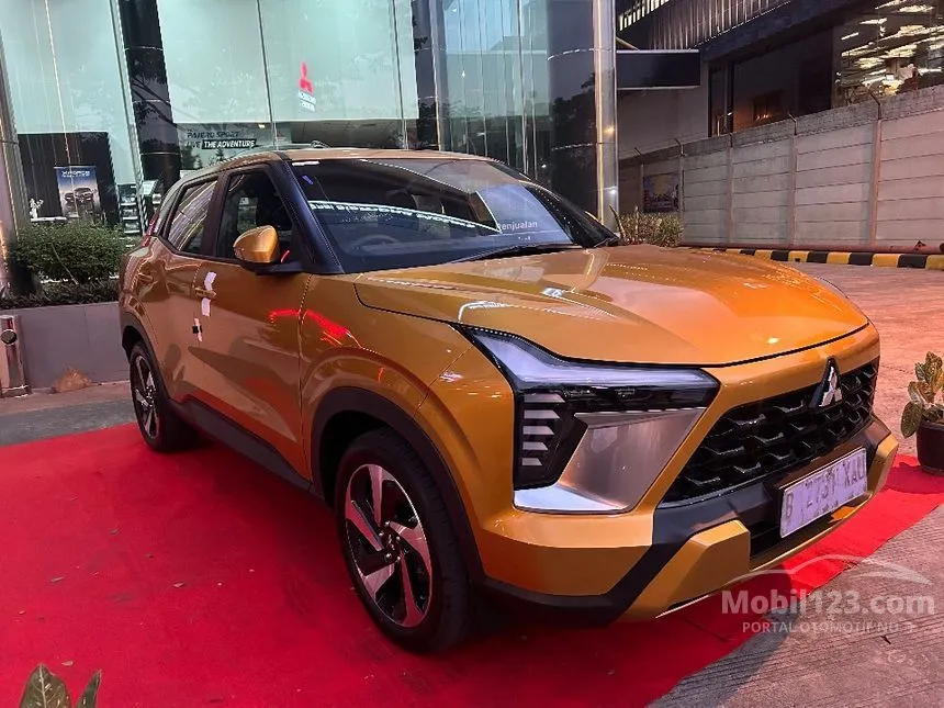 Jual Mobil Mitsubishi XFORCE 2024 Ultimate 1.5 di Banten Automatic SUV Kuning Rp 315.300.000
