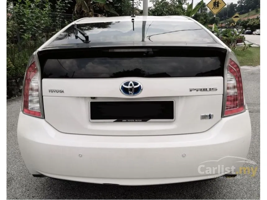 2013 Toyota Prius Hybrid Luxury Hatchback