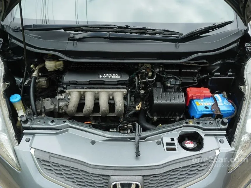 2009 Honda JAZZ SV Hatchback