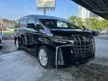 Recon 2018 Toyota Alphard 2.5 SA MPV