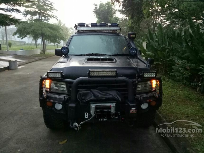 Jual Mobil Ford Everest 2004 XLT 2.5 di Banten Automatic 